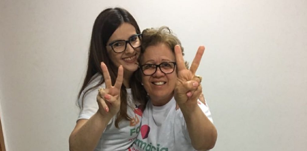 Chapa 2 - Eu Amo Farmácia, encabeçada pela farmacêutica e atual vice-presidente Lorena Baia, foi eleita nesta sexta-feira (10) para a Diretoria do Conselho Regional de Farmácia de Goiás (CRF-GO) no quadriênio 2018-2021; o grupo obteve 48,4% dos votos, contra 41,5% da chapa adversária, Amor Pela Farmácia, encabeçada pela cerimonialista Nara Luíza de Oliveira; Chapa 2 também elegeu a atual presidente do CRF-GO, Ernestina Rocha, para a cadeira ao Conselho Federal de Farmácia (CFF), com 48,4% dos votos