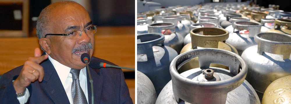 Presidente da Comissão de Defesa do Consumidor, o deputado Chico Vigilante (PT-DF) relata a preocupação com o novo aumento do gás de cozinha pelo governo Temer; "É inaceitável e inacreditável o que esse governo formado por golpistas faz com a população brasileira, especialmente, com os mais pobres. É uma extorsão", diz; ele apresentou denúncia ao Cade sobre os preços abusivos do gás