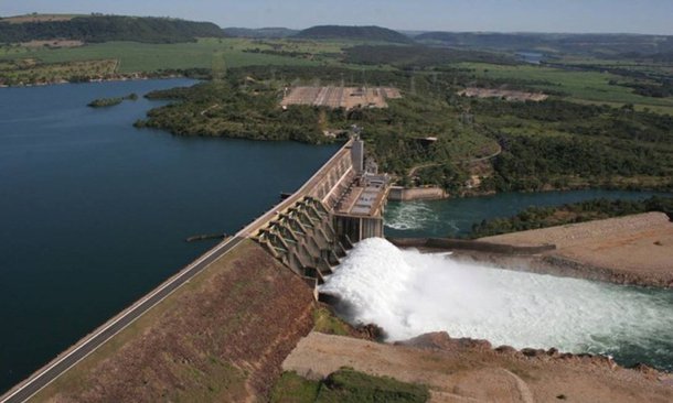 A Segunda Turma do STF negou recurso que poderia anular o leilão da Usina Hidrelétrica de Jaguara, que era operada pela Companhia Energética de Minas Gerais (Cemig); o colegiado rejeitou recurso da empresa que pretendia garantir a renovação automática do contrato de concessão com o governo federal; seguindo voto do ministro Dias Toffoli, relator do caso, a Turma entendeu que o governo federal não tinha obrigatoriedade em assinar a renovação, que estava condicionada a cláusulas que deveriam ser cumpridas futuramente pela empresa