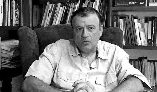 Em entrevista à RBA, o psicanalista e professor da USP Christian Dunker avalia que a o ódio e também o ressentimento se tornaram a moeda básica para se falar nas diferentes gramáticas de sofrimento no Brasil; ""A gente tem vergonha de ser enganado. De ter entrado em uma 'conversinha' e depois perceber que em nome da redução da corrupção, um princípio do qual ninguém diverge, fomos levados a decisões altamente contrárias ao que as pessoas comuns pensam", diz ele; segundo Dunker, a Era Temer inicia uma forma generalizada do neoliberalismo, onde o chamado princípio geral não está mais em discussão
