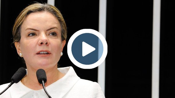 Em inserção, a presidente nacional do PT, senadora Gleisi Hoffmann (PR), denuncia como são tratados de forma diferente o filho de uma desembargadora e Rafael Braga, que é negro e pobre; assim como Aécio Neves, flagrado em áudio comprometedor, e Michel Temer, cujo assessor foi visto carregando uma mala de dinheiro, saíram ilesos; por outro lado, o ex-presidente Lula, que defende os pobres, é perseguido, diz ela; assista