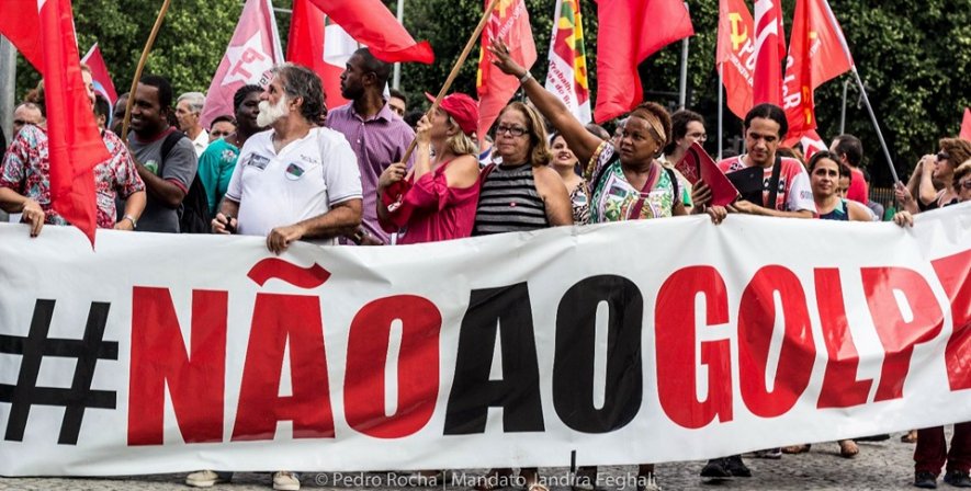 O golpe de Estado tem os dias contados quando os povos e as Nações dão sinais claros de não mais aceitar as imposições da globalização que submetem economias locais, destroem instituições e fragilizam identidades nacionais