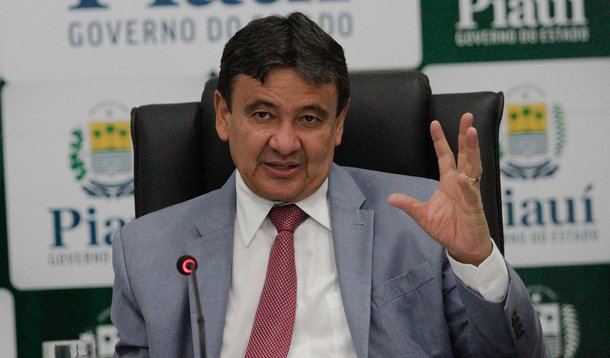 O governador Wellington dias enviou a Assembleia Legislativa projeto de lei que aumenta o valor de impostos cobrados sobre vários produtos; ele explicou que precisa trabalhar com alguma margem de segurança e se a economia mudar está autorizado a reduzir a carga tributária; “Não tem jeito, alguém está doente, o médico diz: tem que tomar uma injeção. Ninguém gosta de injeção, mas é o jeito, ninguém gosta de imposto, mas é o jeito", argumentou Wellington Dias no Piauí Hoje 