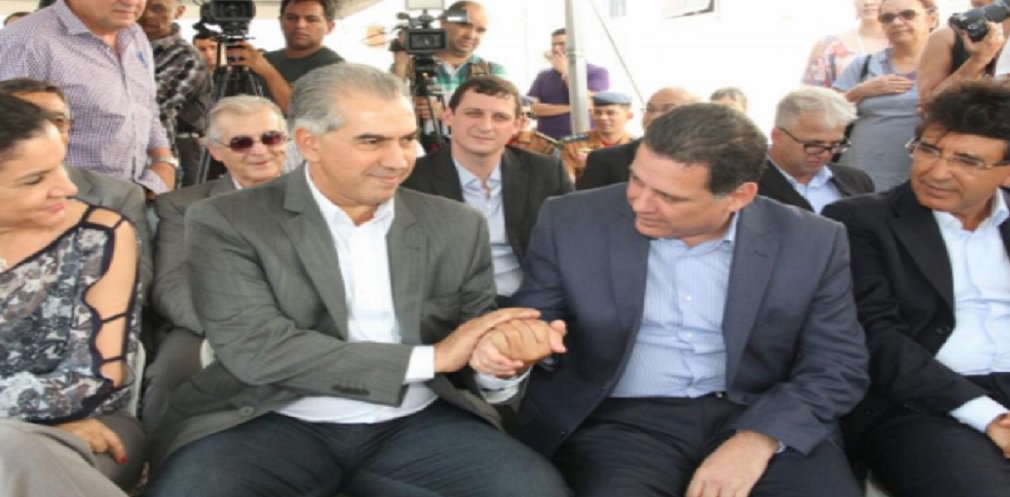 O governador de Goiás, Marconi Perillo, ganhou o apoio do colega Reinaldo Azambuja (governador de Mato Grosso do Sul) na disputa com o senador Tasso Jereissati (CE) pela presidência do PSDB; "Sou entusiasta da candidatura do Marconi Perillo. Ele é conciliador, busca a unidade interna, e não a divisão", disse Azambuja ao Valor. "Tasso é ótimo companheiro, mas entendo que o PSDB deve ter um presidente conciliador, que converse com todos os lados que estão se digladiando"
