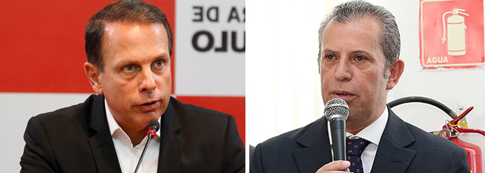 Prefeito de São Paulo, João Doria (PSDB) nomeou para o cargo de chefe da assessoria técnica da Secretaria do Governo o ex-prefeito de Cotia Antônio Carlos de Camargo (PSDB), condenado a inelegibilidade por um prazo de oito anos por abuso de poder político; em fevereiro deste ano, Carlão voltou a ser condenado, desta vez por improbidade administrativa, diz o jornalista Kiko Nogueira, do Diário do Centro do Mundo; "Houve ainda a exoneração de mil cargos de confiança inventados por ele", destaca o DCM; "De acordo com o juiz Diógenes, Carlão praticou "o intenso e repetido desrespeito à moralidade administrativa", completa