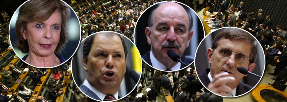 Onze dos 17 deputados da bancada gaúcha na Câmara Federal pelo arquivamento da denúncia contra Michel Temer por corrupção passiva; dentre os parlamentares, estão Yeda Crusius (PSDB), Alceu Moreira (PMDB), Darcísio Perondi (PMDB), e Osmar Terra (PMDB); também votaram pela paralisação das investigações  José Fogaça (PMDB), Mauro Pereira (PMDB), Renato Molling (PP), José Otávio Germano (PP), Cajar Nardes (PR), Ronaldo Nogueira (PTB) e Sérgio Moraes (PTB) 
 