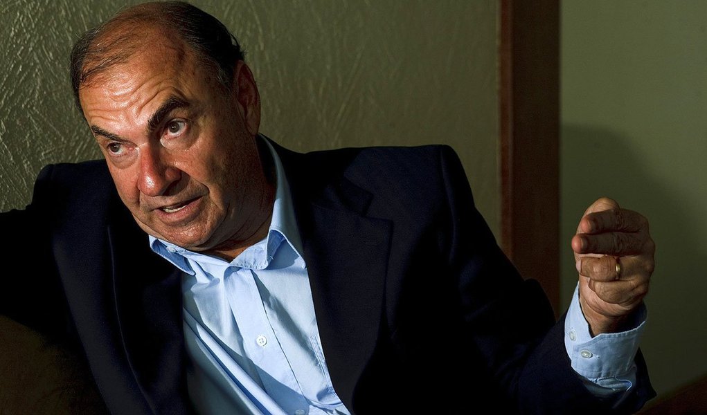 Em entrevista ao site da revista Piauí, o ex-prefeito do Rio de Janeiro e cacique do DEM, César Maia, duvida que o filho Rodrigo vá assumir a presidência da República; além disso, ele descarta o nome do prefeito de São Paulo, João Doria (PSDB) como presidenciável para a legenda - o Maia mais velho aposta em Luciano Huck como candidato do DEM