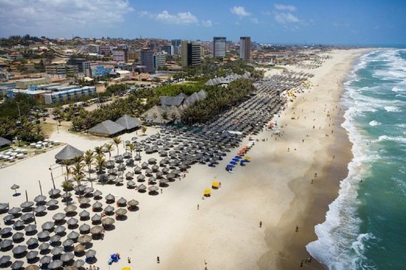 Estimativas da Secretaria de Turismo apontam que cerca de 51 mil turistas virão ao Ceará neste feriadão (2 a 5 de novembro). O número é 9,5% maior que o registrado no mesmo feriado de 2016. O impacto gerado pela receita dos visitantes deve ser de R$ 57,6 milhões, um aumento de 12,5% quando comparado ao mesmo período do ano passado