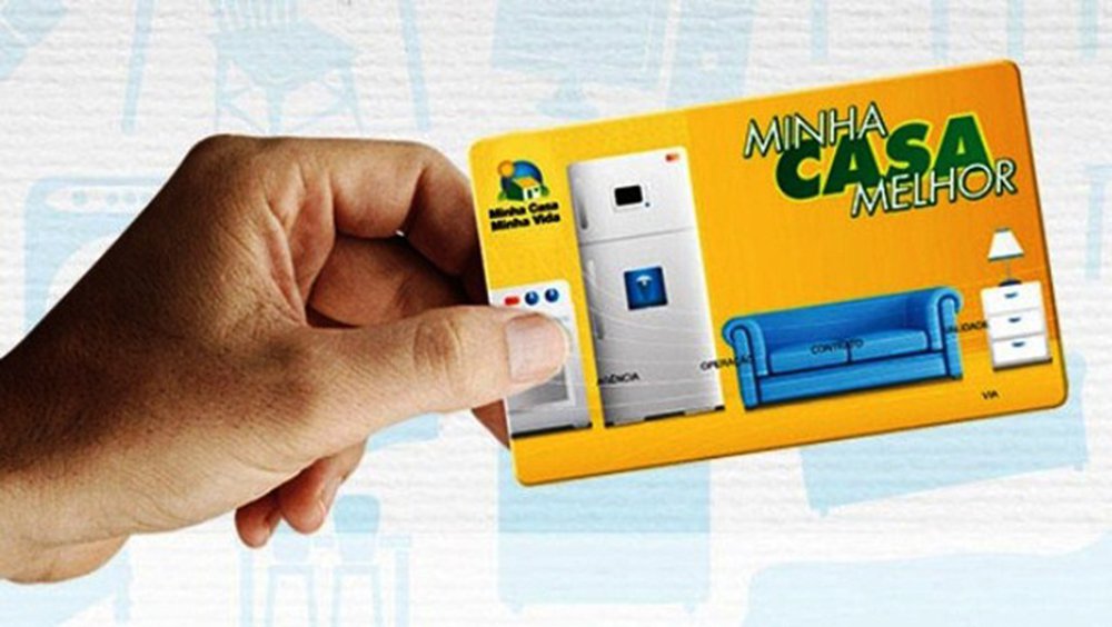 Uso irregular do crédito concedido pelo programa federal Minha Casa Melhor, criado para facilitar a compra de eletrodomésticos e móveis, foi descoberto no município de Timbaúba, interior de Pernambuco; Operação Insulas, da Polícia Federal, revelou que muitos cartões de crédito do programa eram usados, principamente, na compra de smartphones; foram cumpridos 22 mandados de busca e apreensão, todos em residências de beneficiários do programa, que está suspenso pelo governo desde 2015