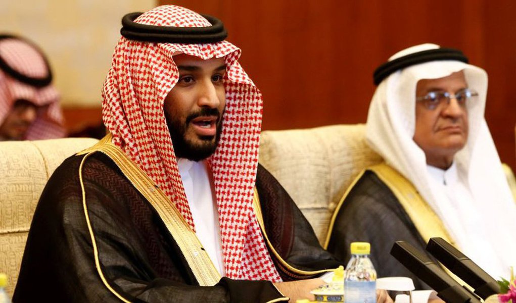 Autoridades sauditas prenderam um bilionário investidor global e o chefe da Guarda Nacional como parte de uma ação de combate à corrupção, consolidando o príncipe herdeiro Mohammed bin Salman no poder; bilionário Alwaleed bin Talal, sobrinho do rei saudita e dono da empresa de investimentos Kingdom Holding, estava entre os 11 príncipes, quatro ministros e dezenas de ex-ministros detidos; ação contra a elite política e empresarial também atingiu o chefe da poderosa Guarda Nacional, o príncipe Miteb bin Abdullah