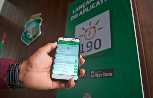 Lançado há uma semana pelo Governo do Ceará, o aplicativo 190, que possibilita registrar ocorrências pelo telefone, já contabiliza mais de 10,8 mil downloads. Até esta quinta-feira (5), o APP 190 permitiu que a Coordenadoria Integrada de Operações de Segurança atendesse mais de 150 ocorrências