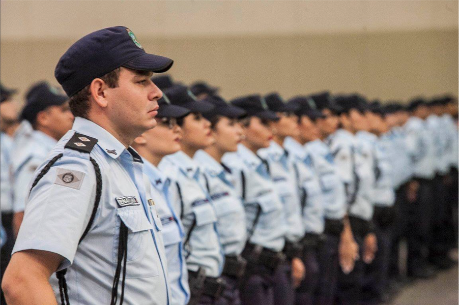 O Governo do Ceará apresenta nesta terça (5) os integrantes da Força Tática da Polícia Militar do Ceará (FT/PMCE). Os policiais passaram por Curso de Nivelamento voltado, em especial, para as técnicas de abordagem e enfrentamento de grupos e facções criminosas, tráfico ilícito de drogas e substâncias entorpecentes