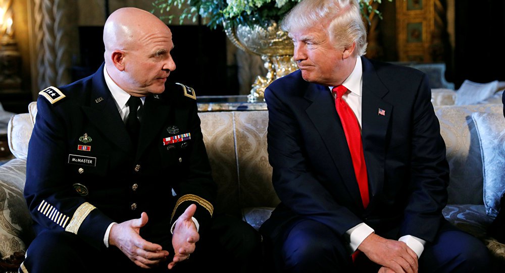 O assessor de Segurança Nacional dos Estados Unidos, Herbert R. McMaster, afirmou nesta sexta-feira que não há a possibilidade do país lançar mão de uma intervenção militar contra a Venezuela "em um futuro próximo", ao contrário do que deu a entender o presidente Donald Trump