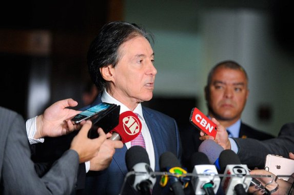 O presidente do Senado, Eunício Oliveira, afirmou nesta quinta-feira (21) que a votação da reforma eleitoral no Senado deve ocorrer até o dia 7 de outubro — data limite por lei para que as mudanças entrem em vigor já nas eleições de 2018