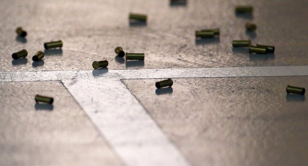 
Um tiroteio envolvendo um policial e um único suspeito levou ao encerramento de um terminal no Aeroporto Internacional de Miami na Flórida, disse a autoridade do aeroporto no final da quinta-feira, 7; "Situação sob controle. O terminal J está temporariamente fechado", diz a declaração; polícia de Miami disse que o tiroteio foi resultado de um incidente de segurança. Eles confirmaram que não havia mais perigo para o público 
