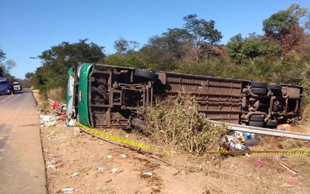 A Polícia Rodoviária Federal do Piauí (PRF) divulgou o relatório referente ao período de férias escolares durante de 1º a 31 de julho; sobre o número de acidentes, foram 135, sendo 80 deles com feridos e 18 com mortos; em comparação as férias de julho de 2016, houve um aumento no número de mortes; no ano passado, foram 142 acidentes, 178 pessoas feridas, 11 pessoas mortas; este ano, somente na BR 135, foram 17 acidentes (11 deles com feridos, três acidentes com mortos), 20 pessoas feridas e três mortos