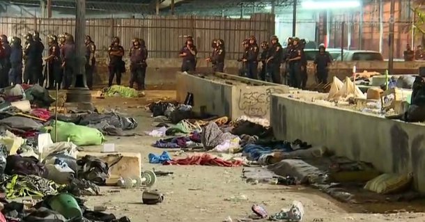 Uma ação de zeladoria promovida pela prefeitura de São Paulo na região conhecida como Cracolândia, no centro da capital, terminou em confusão e violência no início da noite desta segunda-feira 31; o movimento Craco Resiste disse que a GCM fez uso de gás lacrimogêneo na ação e que várias pessoas ficaram machucadas. “Chegaram batendo e jogando gás lacrimogêneo em pessoas que estavam deitadas e dormindo”, disse o movimento no Facebook