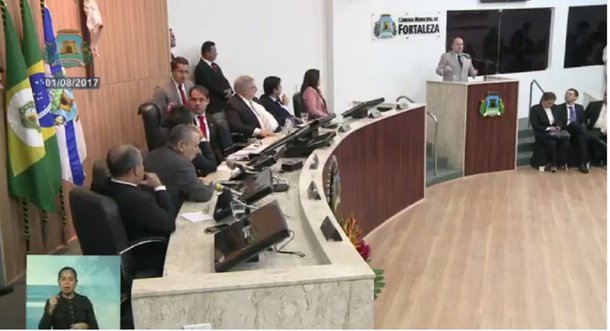 Na abertura do novo período legislativo da Câmara Municipal de Fortaleza, o prefeito de Fortaleza, Roberto Cláudio, compareceu hoje à sessão. Durante mais de uma hora, o prefeito fez um balanço dos seis primeiros meses do segundo mandato e anunciou várias ações que estarão sendo implantadas em breve