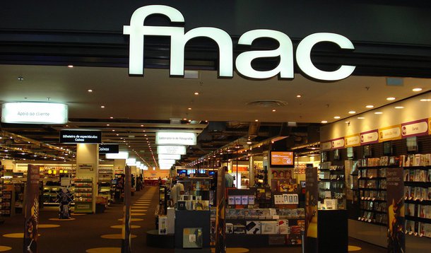A varejista francesa de música e livros Fnac Darty anunciou nesta quarta-feira acordo para vender suas operações no Brasil para a Livraria Cultura; a Fnac Darty disse que licenciará a marca Fnac para a nova empresa e vai realizar uma recapitalização para ajudar a companhia a melhorar sua posição de mercado; o grupo francês, porém, não revelou o tamanho da recapitalização, nem forneceu outros detalhes sobre o acordo com a Livraria Cultura 