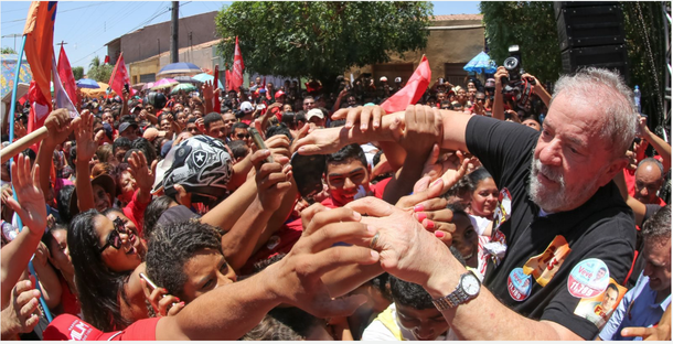O ex-presidente Lula vem ao Ceará em agosto, informou o presidente estadual do Partido dos Trabalhadores, Francisco de Assis Diniz. De acordo com ele, ainda não há data exata nem agenda completa definida, mas o petista deverá participar de atos políticos e visitar três cidades