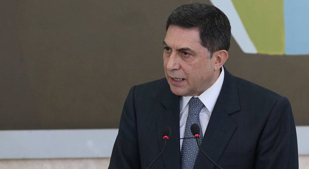 O Bradesco vai privilegiar a “prata da casa” na nomeação do novo presidente-executivo, disse o atual CEO e novo chairman do banco, Luiz Carlos Trabuco; “Parte da cultura do Bradesco é privilegiar a prata da casa no processo sucessório”, disse Trabuco, que deixará o comando do segundo maior banco privado do país em março de 2018