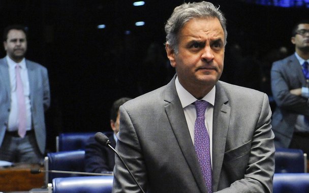 Pesquisa realizada pelo instituto GPP aponta que o senador tucano, um dos mais delatados na Lava Jato, só teria 1,1% dos votos para presidente da República em seu próprio Estado; dado mostra que Aécio Neves, investigado por esquemas de corrupção em Minas e flagrado recentemente pedindo R$ 2 milhões em propina ao empresário Joesley Batista, se afundou politicamente depois de ter atuado como o principal articulador do golpe contra Dilma Rousseff, afundando o Brasil na maior crise econômica de sua história