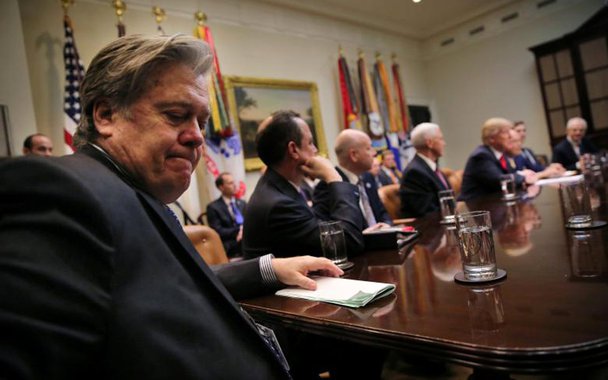 Os Estados Unidos estão em uma guerra econômica com a China, disse o principal estrategista político do presidente Donald Trump, Steve Bannon, alertando que Washington tem perdido a luta, mas está prestes a bater forte nos chineses em reação às suas práticas comerciais injustas