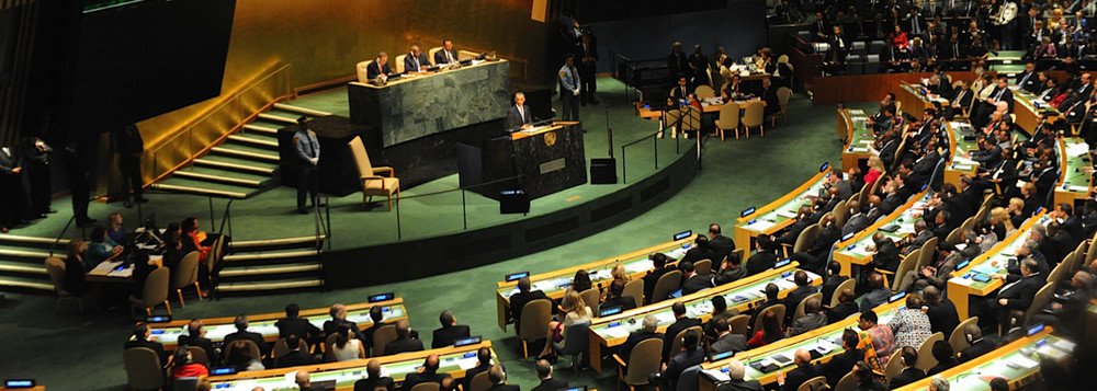 O Conselho de Segurança da Organização das Nações Unidas (ONU) se reunirá na segunda-feira (24) para discutir o mais sangrenta onda de violência entre palestinos e israelenses em anos, disseram neste sábado diplomatas; Suécia, Egito e França solicitaram o encontro para "discutir urgentemente" como os pedidos para impedir a escalada do conflito em Jerusalém podem ser atendidos, informou no Twitter o vice-embaixador da Suécia na ONU, Carl Skau