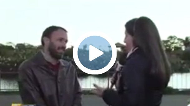 O diretor-adjunto do Zoológico de Brasília, Erico Grassi Cademartori, foi demitido pelo governador Rodrigo Rollemberg nesta quarta-feira 5, horas depois de ter pedido "Fora, Temer" em uma entrevista ao programa Bom Dia DF, da TV Globo; em nota, o governo informou que Rollemberg "conversou, por telefone, com o diretor-adjunto e explicou que ele concedia entrevista na condição de agente público, devendo, portanto, evitar manifestação política"; assista