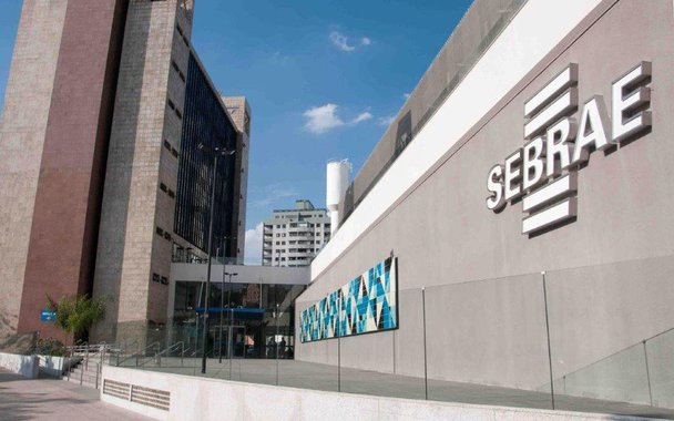 Micro e pequenas empresas (MPEs) de vários segmentos têm a oportunidade para ampliar mercado durante a Rodada de Negócios Multissetorial do Encadeamento Produtivo da Indústria, promovida pelo Sebrae Minas, que acontece em Belo Horizonte no dia 26 de julho; trata-se de um evento empresarial em que são promovidos encontros entre as empresas âncoras (demandantes) e as MPEs (ofertantes) com um propósito único: gerar negócios; “Além de divulgar suas empresas, os dirigentes das MPEs têm na Rodada de Negócios uma boa chance para vender seus produtos e serviços a grandes empresas, ampliando o portifolio de clientes e atendendo a novos mercados”, ressalta a analista do Sebrae, Simone Mendes