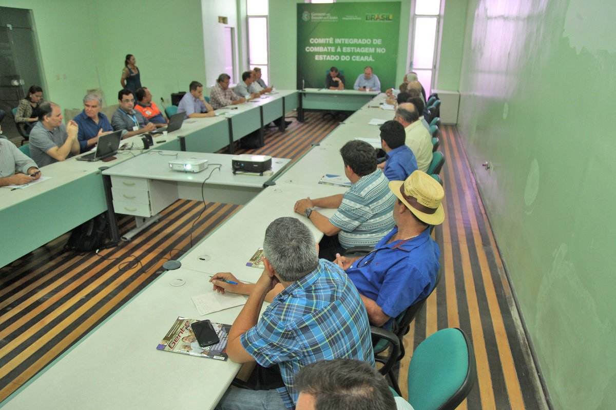 A Secretaria do Desenvolvimento Agrário (SDA) realiza na próxima segunda-feira (10), mais uma edição do Comitê Itinerante de Convivência com a Seca, na Universidade Regional do Cariri (URCA), no Crato. A pauta é a preparação do Ceará para a temporada posterior ao período chuvoso. Agricultores, técnicos e gestores estaduais e municipais vào avaliar o resultado da quadra invernosa no Cariri, além da situação das águas subterrâneas na região e o andamento das obras do Cinturão das Águas