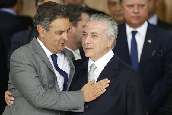 Para Fernando Brito, "parece ser tarde para que o PSDB se retire do abraço de afogado de Temer, a começar pela única figura de que dispunha para vender o discurso do 'novo', João Doria Junior, que se atou ao ocupante do Planalto de forma que, agora, dificilmente será rompida"; até porque, lembra Brito, "não existe rompimento sem oposição e os tucanos não têm como entrar em oposição ao que resta de projeto a este governo: a degola dos direitos sociais e trabalhistas"