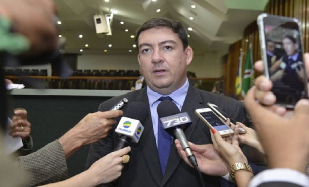 O presidente da Assembleia Legislativa José Vitti (PSDB) defendeu a aprovação da PEC 47 que trata da autonomia das legislativos; proposta tramita na Câmara dos Deputados e amplia a competência legislativa dos estados; Vitti disse que a PEC 47 é a pauta principal do Colegiado de Presidentes de Assembleias, do qual ele foi eleito presidente durante a Conferência da União Nacional dos Legisladores e Legislativos Estaduais (Unale) realizada em Foz do Iguaçu, no Paraná