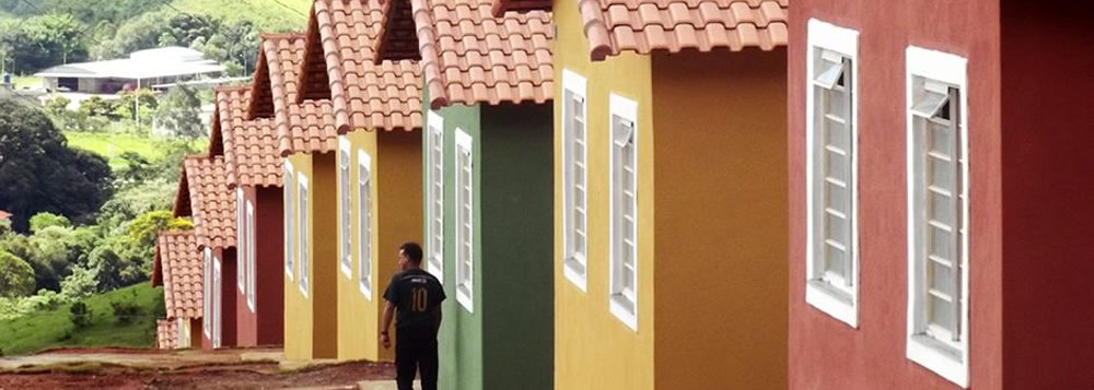 Os R$ 3,08 bilhões em propina paga a políticos pela JBS e pela Odebrecht dariam para erguer 27,3 mil moradias, o que resolveria pela metade o déficit habitacional de Belo Horizonte, de 56,4 mil unidades habitacionais; com o dinheiro, também daria para construir 870 escolas ao custo de R$ 3,5 milhões cada e a Linha 3 subterrânea do metrô de BH, ligando a Estação Lagoinha, no Centro, à Savassi, na Região Centro-Sul