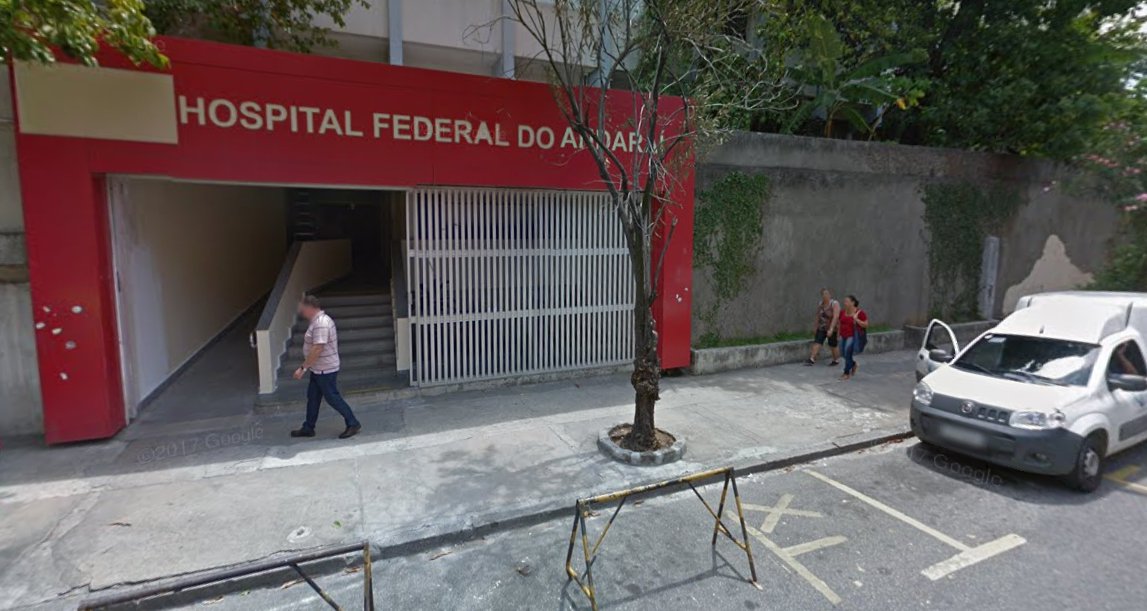 Comissão de deputados liderados por Jandira Feghali (PSOL-RJ) constata que, apesar das melhorias na infraestrutura, o Hospital Federal do Andaraí não tem condições de funcionar; de acordo com a parlamentar, faltam médicos e "“a falta de um médico no hospital pode provocar um efeito dominó que paralisa o sistema inteiro. E não há previsão de criação de concursos nem de renovação de contratos temporários. A sala [de emergência] está aberta, mas não tem ninguém lá dentro”, disse Jandira.