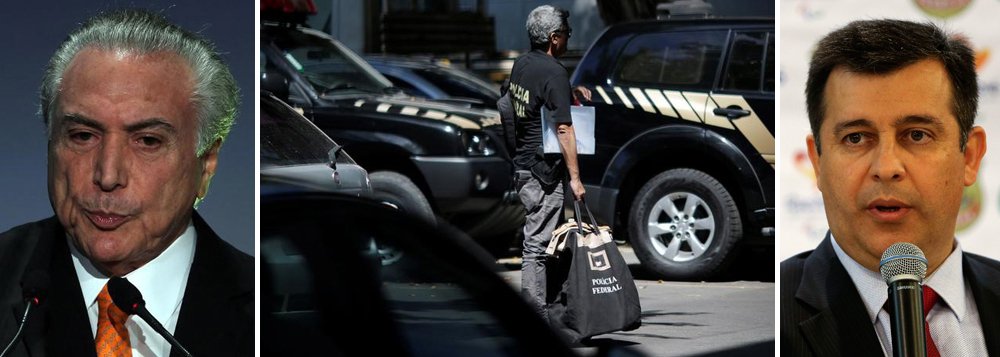 Primeiro ocupante da presidência acusado formalmente de corrupção na história do Brasil, Michel Temer cumpriu uma das promessas do golpe, que era estancar a sangria e encerrar a Operação Lava Jato; após constantes atritos com a direção-geral da Polícia Federal, os três principais delegados da investigação deixaram o grupo que focava os trabalhos exclusivamente no esquema de corrupção da Petrobras, e que já tinha somente quatro integrantes, informa reportagem da revista Época; decisão teria sido do diretor da corporação, Leandro Daiello; pela redes sociais, o procurador Carlos Fernando Lima, um dos principais nomes da força-tarefa, acusou Michel Temer de matar a operação por asfixia