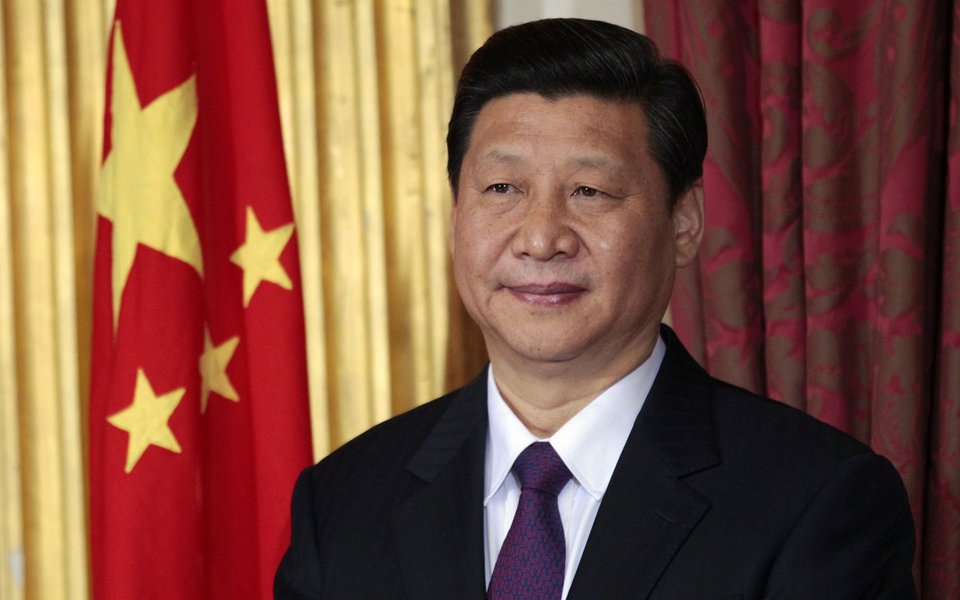 A China vai fortalecer a coordenação da regulação fiscal, estabilizar o mercado de propriedades e evitar riscos financeiros sistêmicos, de acordo com comunicado divulgado após o encontro, que foi presidido pelo presidente Xi Jinping; ao contrário do Brasil, país usa a política fiscal para promover crescimento