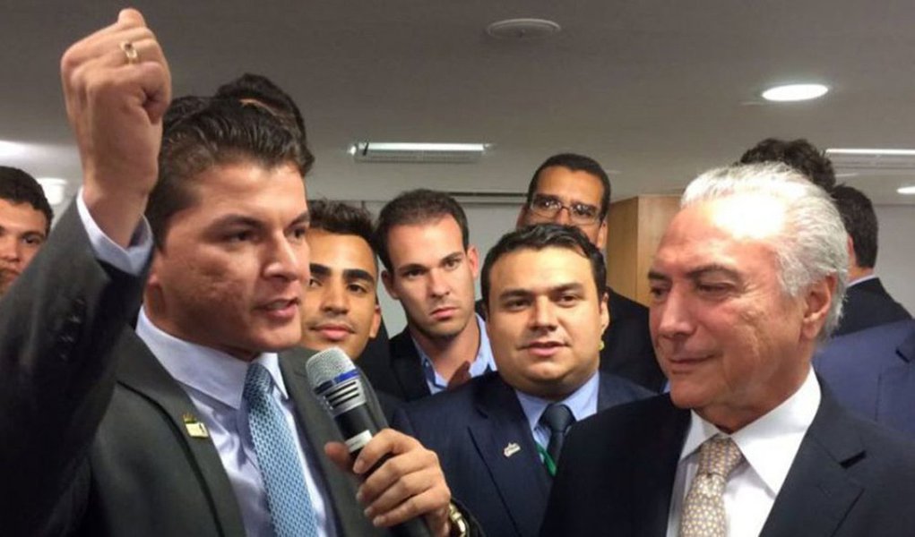 O secretário da Juventude do governo de Michel Temer, Assis Filho, abriu um evento neste domingo 2 citando o "grande filósofo alemão Shakespeare"; na verdade, o dramaturgo era inglês