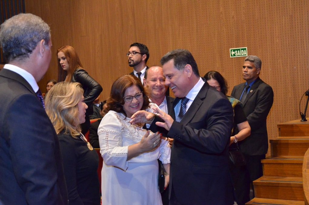 Em dois atos de forte abrangência cultural, o governador Marconi Perillo lançou, na noite de sexta-feira, na cidade de Goiás, a 19ª edição do Festival de Cinema e Vídeo Ambiental (Fica) e inaugurou, em parceria com a prefeitura de Goiás e o Instituto do Patrimônio Histórico e Artístico Cultural (Iphan), a requalificação do Cine Teatro São Joaquim, principal espaço cultural antiga Vila Boa; criado por Marconi em seu primeiro governo, o Fica é hoje um dos principais festivais de cinema ambiental do mundo