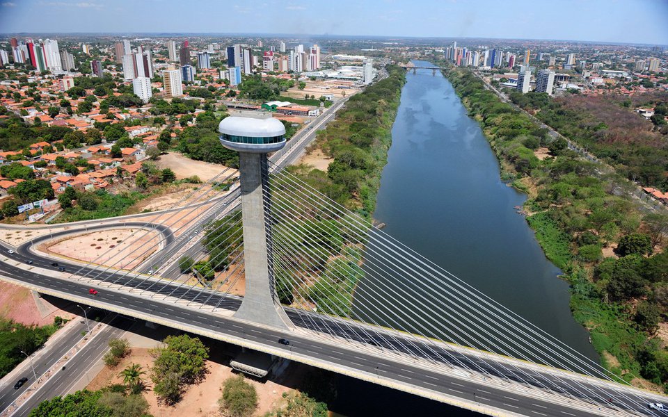 A Controladoria-Geral do Estado (CGE) vai realizar nesta terça-feira (20), capacitação de Organizações da Sociedade Civil (OSC)  sobre as mudanças provocadas pela Lei das Parcerias Voluntárias, regulamentada por meio de um decreto no que se refere à formalização de parcerias entre o Governo do Estado e entidades privadas sem fins lucrativos