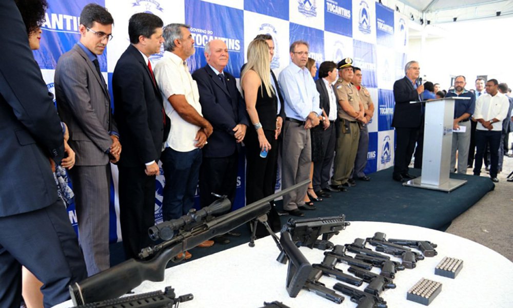 O governo do Tocantins entregou três novas delegacias especializadas para a Polícia Civil do Tocantins. Também foram entregues viaturas, armas e munições, que vão reforçar o trabalho de combate ao crime no estado; foram inauguradas a Delegacia Especializada em Crimes Cibernéticos (DRCC); a Delegacia Estadual de Repressão a Crimes Contra a Ordem Tributária (DOT); e a Delegacia de Repressão a Crimes de Maior Potencial Contra a Administração Pública (Dracma)