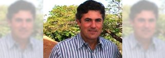 Informações de bastidores dão conta de que o empreiteiro Rossine Aires Guimarães teria fechado delação premiada com o MPF; Há quem garanta que Rossini falou por 14 horas, em dois dias, com os procuradores; não se sabe se a delação teria ocorrido na Operação Ápia, que investiga esquema que fraudava licitações públicas e execução de contratos celebrados para a terraplanagem e pavimentação asfáltica em diversas rodovias estaduais, ou na Reis do Gado, que investigou um esquema de fraudes em contratos de licitações públicas