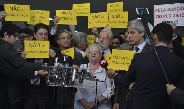 O PSOL foi o primeiro partido a soltar uma nota condenando o julgamento político de Moro. O PSOL votou unido contra o impeachment de Dilma. O PSOL teve um comportamento exemplar nas lutas de resistência contra o golpe