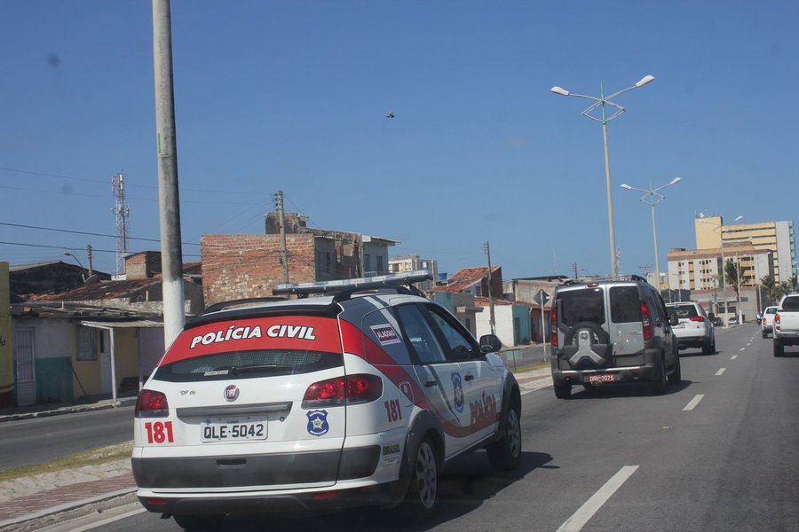 Segundo análise publicada pelo Instituto de Pesquisa Econômica Aplicada (Ipea) sobre violência no Brasil, Alagoas foi o Estado que obteve o maior índice de esclarecimento das causas de mortes violentas ocorridas no ano de 2015; apenas 0,4% das mortes por causas não naturais ocorridas neste ano deixou de ser esclarecida; principal destaque para Alagoas no ranking divulgado foi a queda de 16,6% no número de homicídios registrados entre os anos de 2014 e 2015, maior redução registrada no período em todo o país