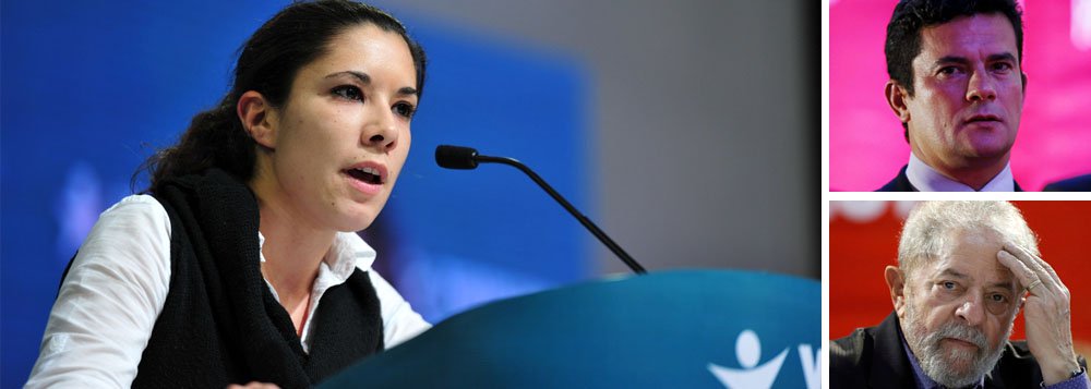 "A fanfarronice do superjuiz não deixa espaço para outra coisa. Moro acha-se um super-herói, vai às redes sociais agradecer o carinho popular como se fosse um jogador de futebol e até comanda escutas ilegais aos advogados de Lula", escreve Joana Mortágua em artigo