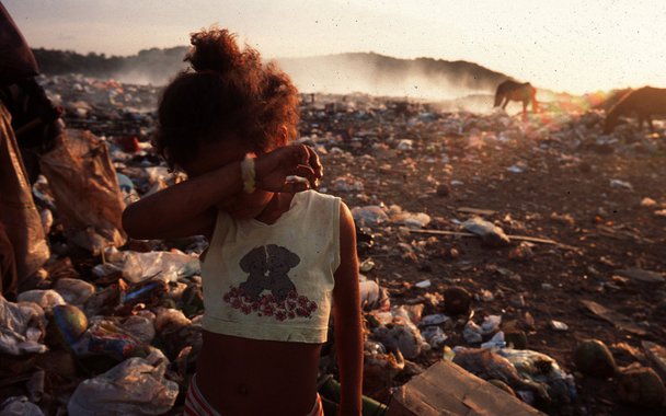 O Piauí reduziu em 34,8% o índice de trabalho infantil entre crianças e adolescentes com a faixa etária de 5 a 17 anos; em relação à faixa etário de 5 a 9 anos, o Estado manteve o índice de 5, não havendo acréscimo nem redução; as informações são da Pesquisa Nacional por Amostra de Domicílios (PNAD) 2014/2015. Segundo José Camillo Ribeiro da Silveira, Chefe do Núcleo de Segurança e Saúde no Trabalho da Superintendência Regional do Trabalho e Emprego no Piauí, 168 milhões de crianças e adolescentes trabalham no mundo e, desse total, 85 milhões realizam trabalhos perigosos