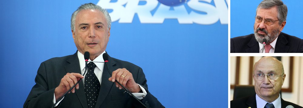 "O mínimo que Temer esperava de um ministro da Justiça era que o informasse o que rolava nos bastidores da Polícia Federal e o avisasse com antecedência da delação-bomba do rei do gado. Serraglio dançou porque foi incompetente até nisso, que era o que interessava a Temer e aos seus agregados. Aécio se queixava dele até a Joesley como todo o Brasil soube outro dia", diz o colunista Alex Solnik; "O que eles querem não é um ministro da Justiça escravo da lei, mas alguém que tome nas mãos as rédeas da Polícia Federal e não leve bola nas costas, como Serraglio. Eles não pensam num ministro da Justiça bom para o Brasil e sim bom para eles"