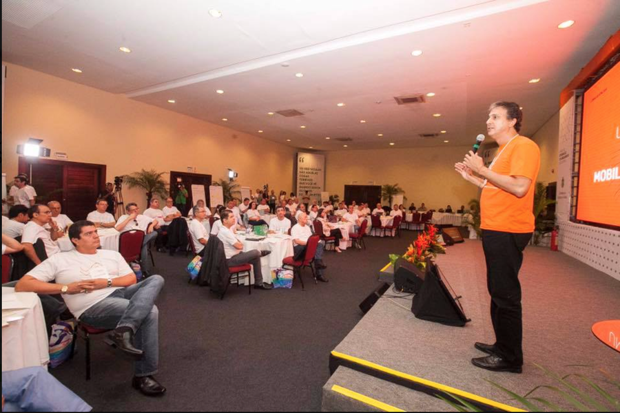 O "Fórum de Integração e Planejamento de Governo", que ocorre até a tarde deste sábado (6), tem como objetivo promover interação entre os setores do Governo do Ceará para aumentar e qualificar a intensidade das ações estaduais. "O governo existe para servir as pessoas. Por isso este é um momento fundamental de integração e reforçar o nosso compromisso para a segunda metade da gestão. É um momento de trabalhar com o grupo, de avaliação e reflexão", afirmou Camilo