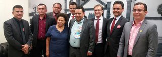 A medida provisória que permite o parcelamento da dívida dos municípios com o INSS vai atingir 87 cidades; o parcelamento pode ser feito em até 200 vezes; antes eram 120 meses; o presidente da Associação Piauiense de Municípios (APPM), Gil Carlos, prefeito de São João do Piauí, afirma que esta foi uma importante conquista, uma demanda prioritária de cerca de três mil municípios brasileiros que têm débitos previdenciários