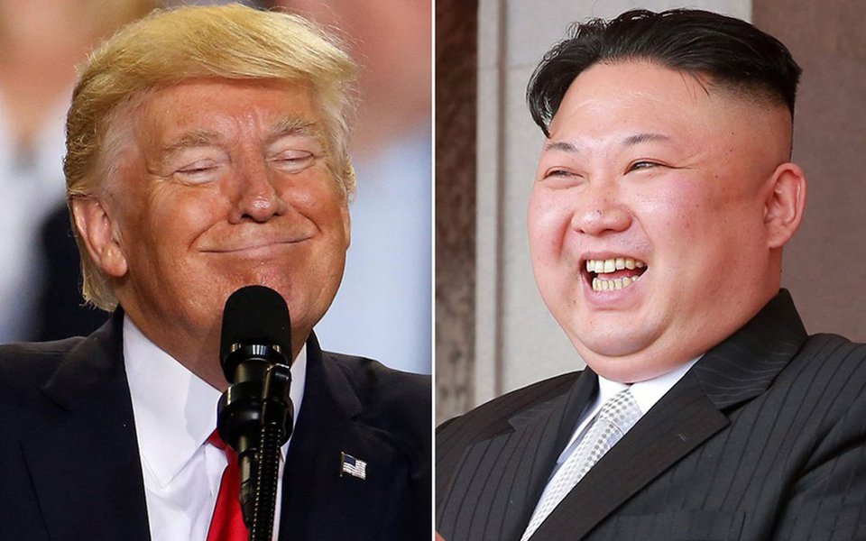 O presidente norte-americano, Donald Trump, está disposto a se reunir nos EUA com o líder norte-coreano, Kim Jong-un, se Pyongyang desistir do seu programa nuclear e lançamentos de mísseis balísticos, informa a agência japonesa Kyodo